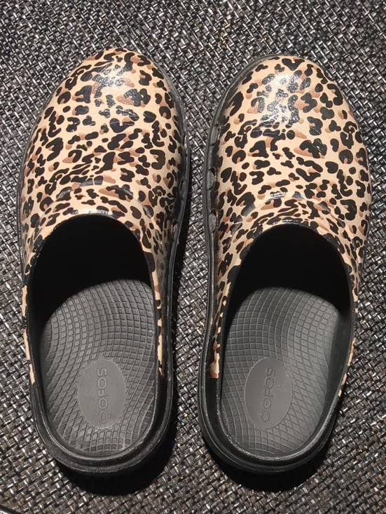 OOFOS Shoes - OOFOS Leopard-Print Slip-On Clog in Tan and Black